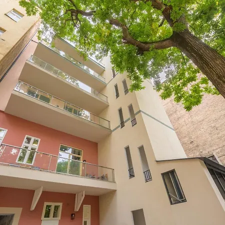 Millenium Spa- Diplomats Apartment